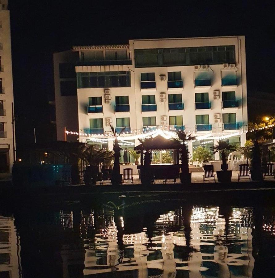Laguna Residence Mamaia Kültér fotó